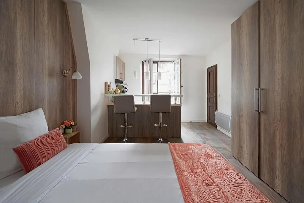 Apartament For 2 Close To Champs De Mars Paryż